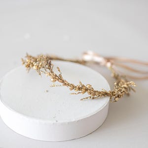 Woodland crown, elven circlet, lavender crown hairpiece, golden fern hairband, goddess head wreath, witch headpiece, druid tiara, branches crown, Flower elf fairy tiara Greenery elven flower tiara Elf tiara Woodland wedding fairy crown golden fairy halo Bridal Fairy diadem with dried flowers. Zeus and Athena headpiece. Greek goddess crown.
