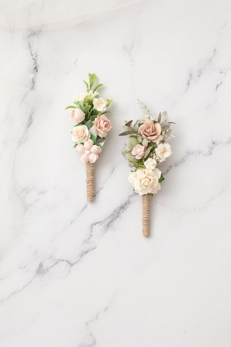 Boutonniere/ Anstecker, Hochzeit Ansteckblume Bräutigam mit Eukalyptus Blättern und Blüten in creme, champagner Bild 1