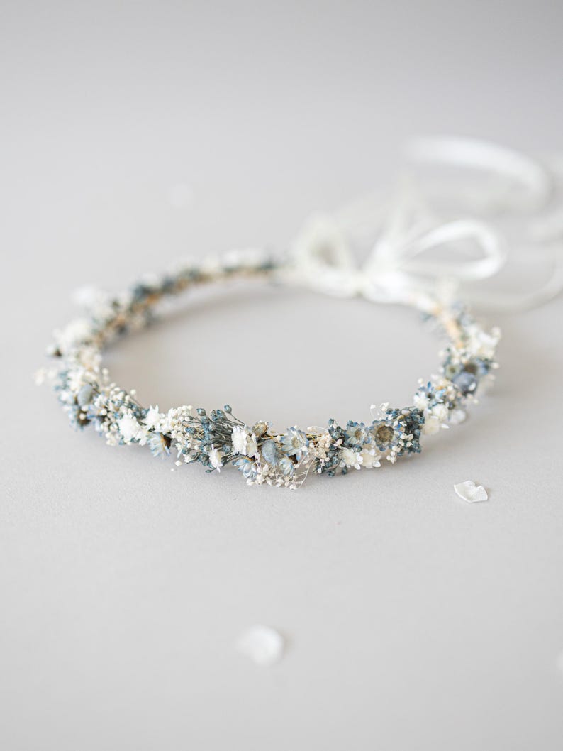 Romantic flower crown with dried flowers. Bridal flower hair wreath, dusty blue fairy crown, wedding headband, meadow headpiece, floral halo