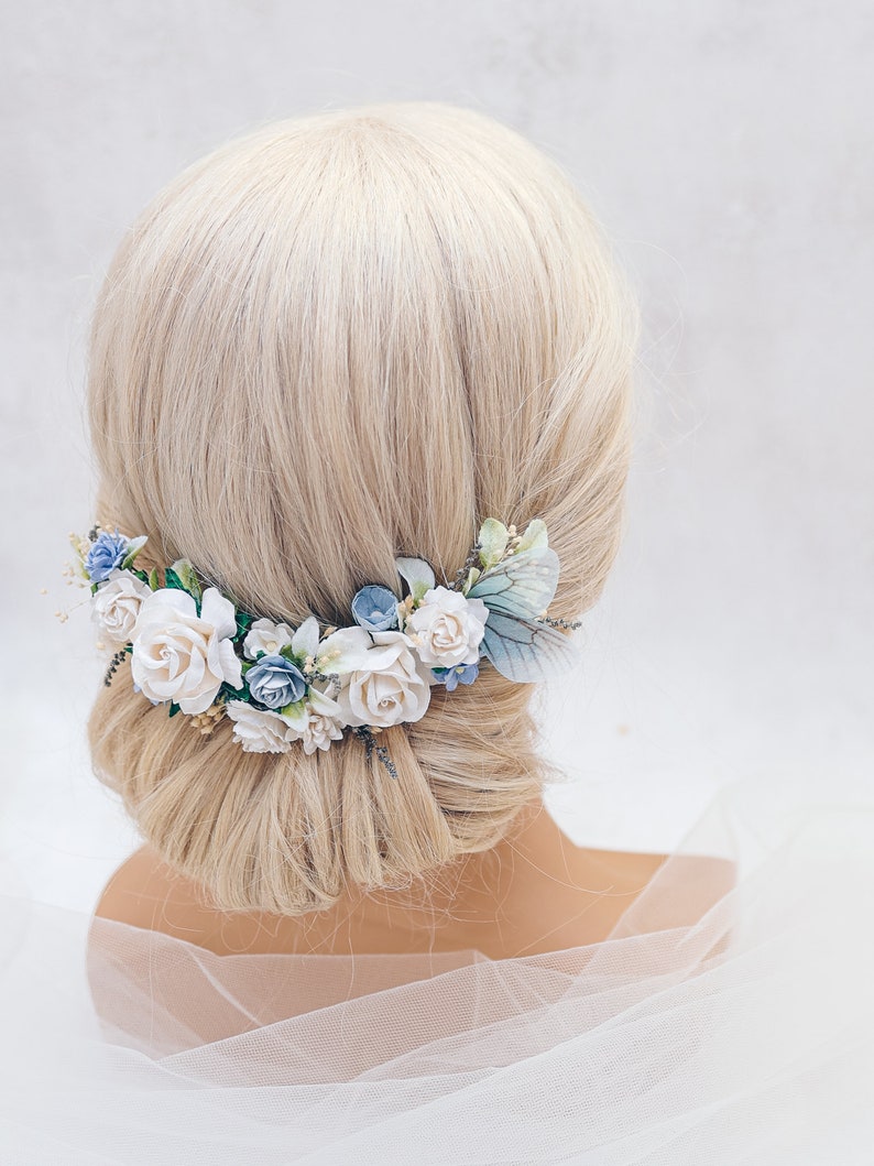 Bridal headpiece with blue and white flowers, dried Baby's breath, preserved stoebe and delicate butterfly wings. Romantic wedding hair vine image 8