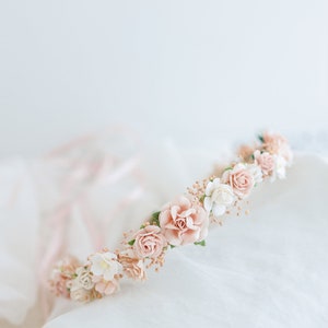 Dried flower crown with baby's breath and dusty rose flowers. Bridal headpiece, flower hair wreath, fairy crown, blush pink wedding headband image 4