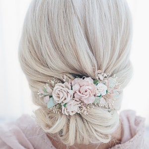 Braut Haarschmuck mit Blumen, Ruskus Blätter und Schleierkraut in nude, blush, rosé und grün Brautjungfern Haarkamm Oktoberfest Schmuck Bild 2