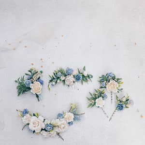 Bridal headpiece with blue and white flowers, dried Baby's breath, preserved stoebe and delicate butterfly wings. Romantic wedding hair vine image 7