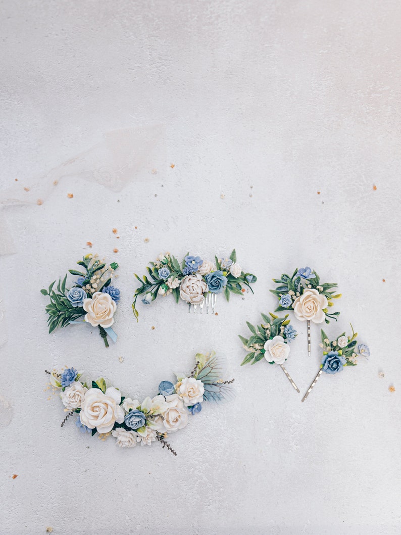 Bridal headpiece with blue and white flowers, dried Baby's breath, preserved stoebe and delicate butterfly wings. Romantic wedding hair vine image 7