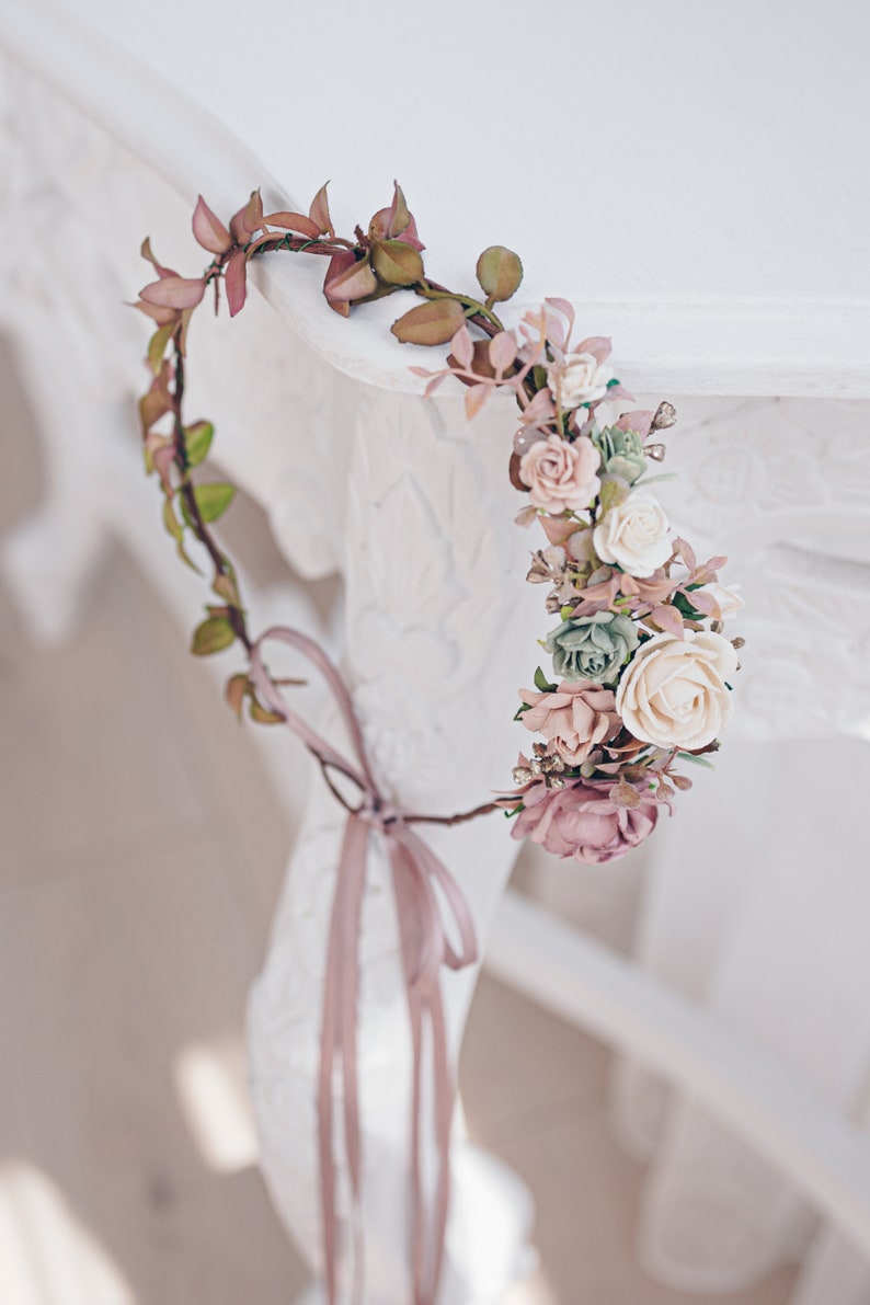 Hochzeit Blumenkranz Braut Haarschmuck Haarkranz mit Blumen, Beeren, Schleierkraut, Eukalyptus Oktoberfest Haarranke, Boho Rustik Haarblüten Bild 5