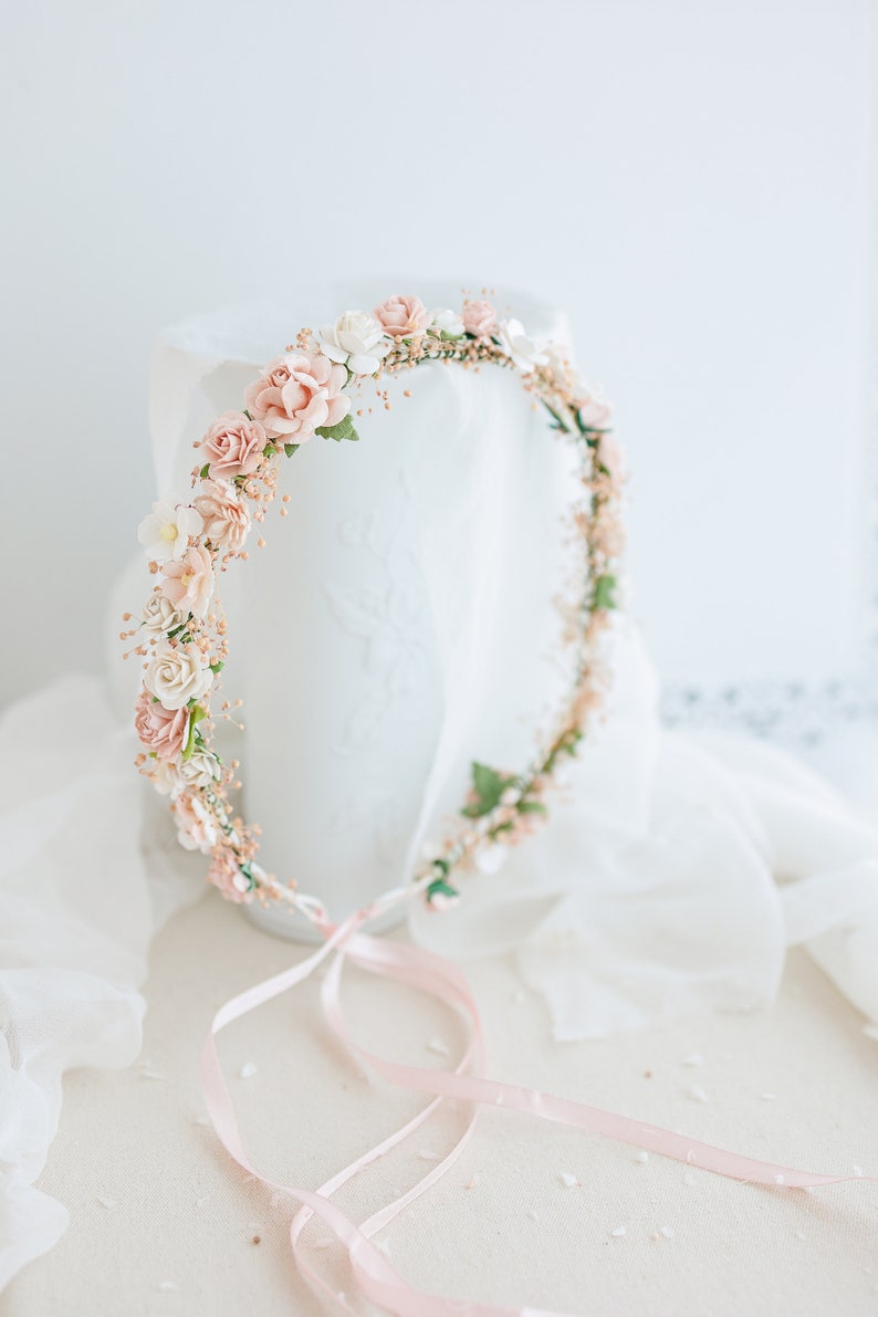 Dried flower crown with baby's breath and dusty rose flowers. Bridal headpiece, flower hair wreath, fairy crown, blush pink wedding headband image 2