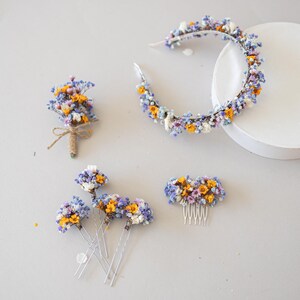 Charming boho floral headband for any occasion—weddings, festivals, fantasy photoshoots, octoberfest and more. Flower crown with dried flowers,  tiny flowers and daisies .  Hairband with dried flowers. Boho hair band. Oktoberfest Headpiece. Summer, Spring, Winter or Autumn headband in warm orange, purple, blue and white colors. Earth tones. Christmas headpiece.