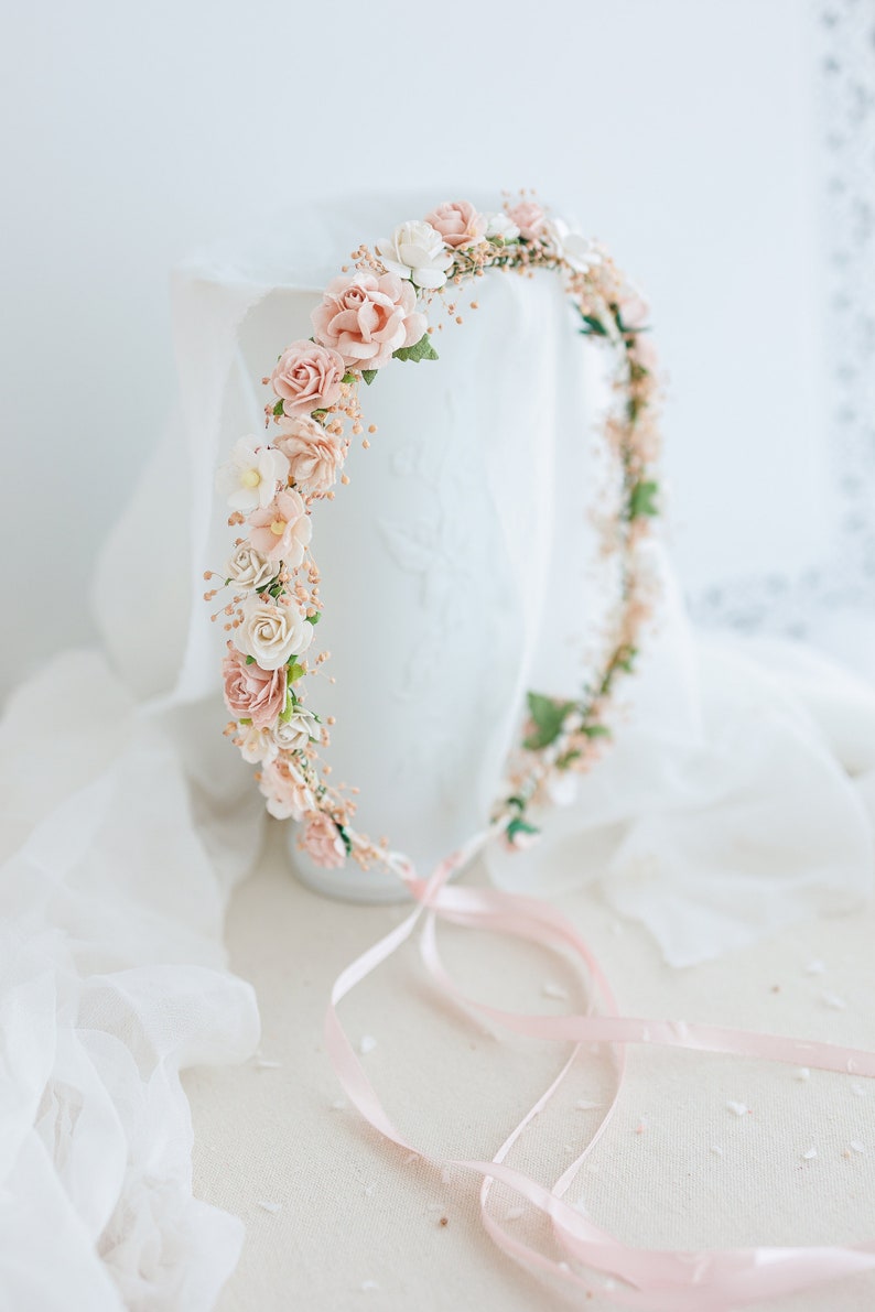Dried flower crown with baby's breath and dusty rose flowers. Bridal headpiece, flower hair wreath, fairy crown, blush pink wedding headband image 3