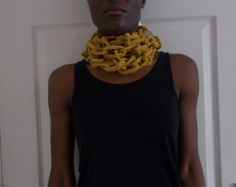 100% Merino Wool Chain Scarf in Mustard