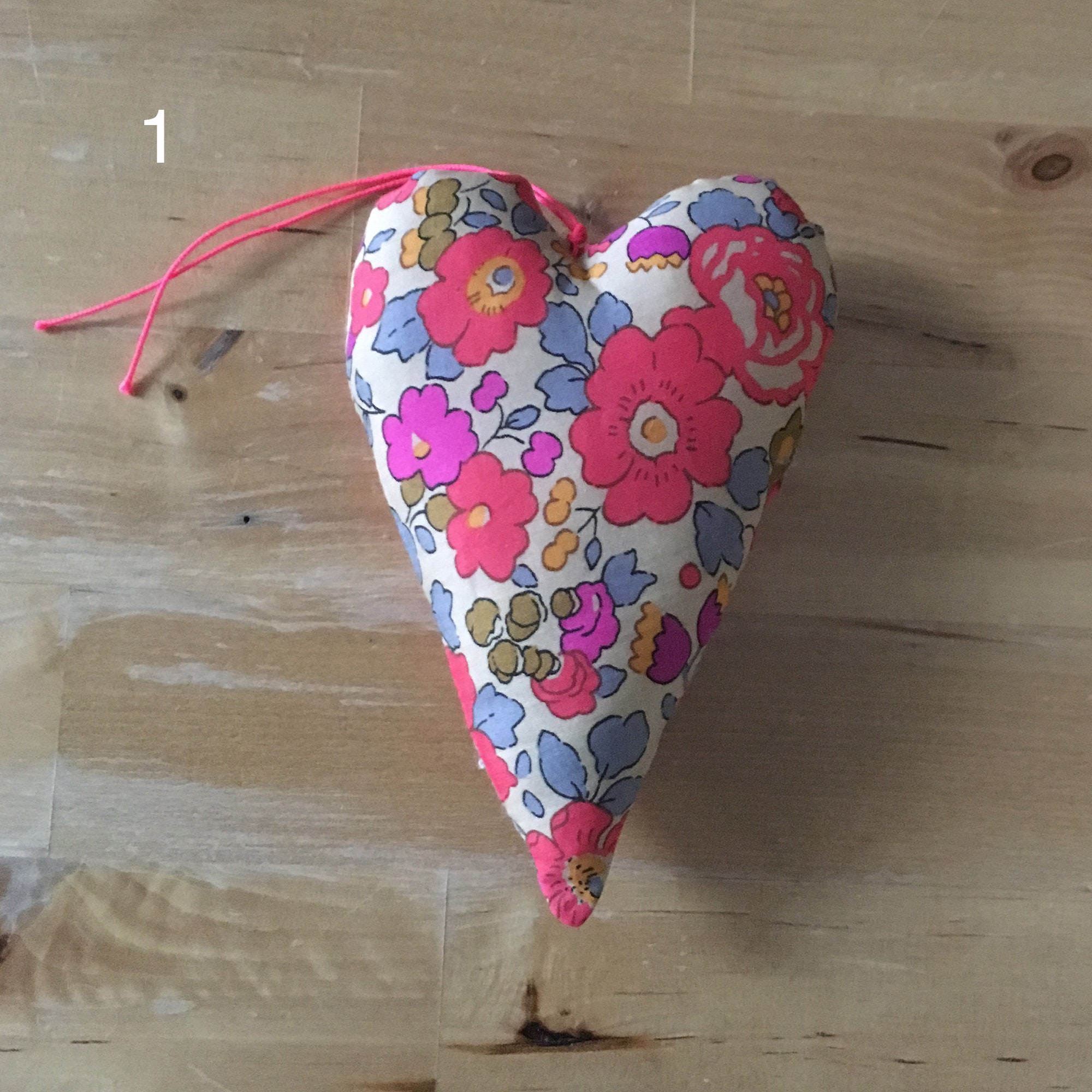 Cœur Décoratif Ouatiné en Tissu Liberty | 8 Coloris Au Choix