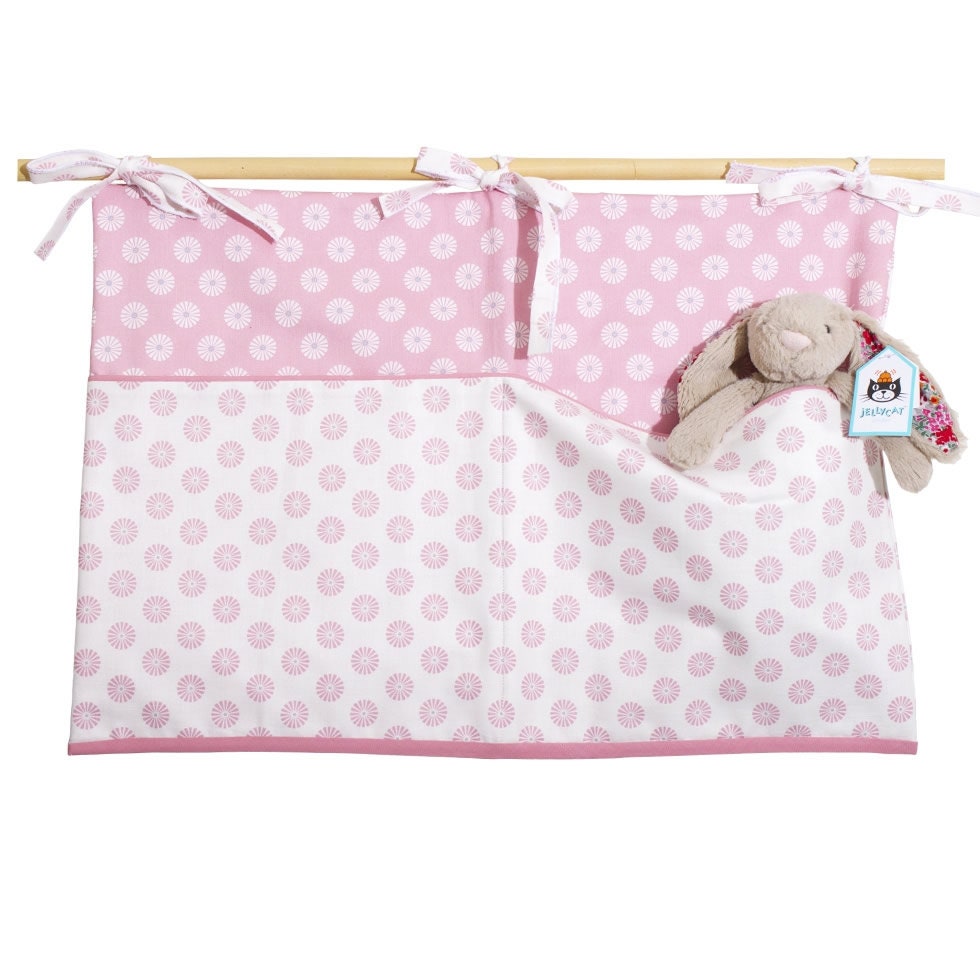 Range Doudou Fleurs Stylisées Blanches et Roses