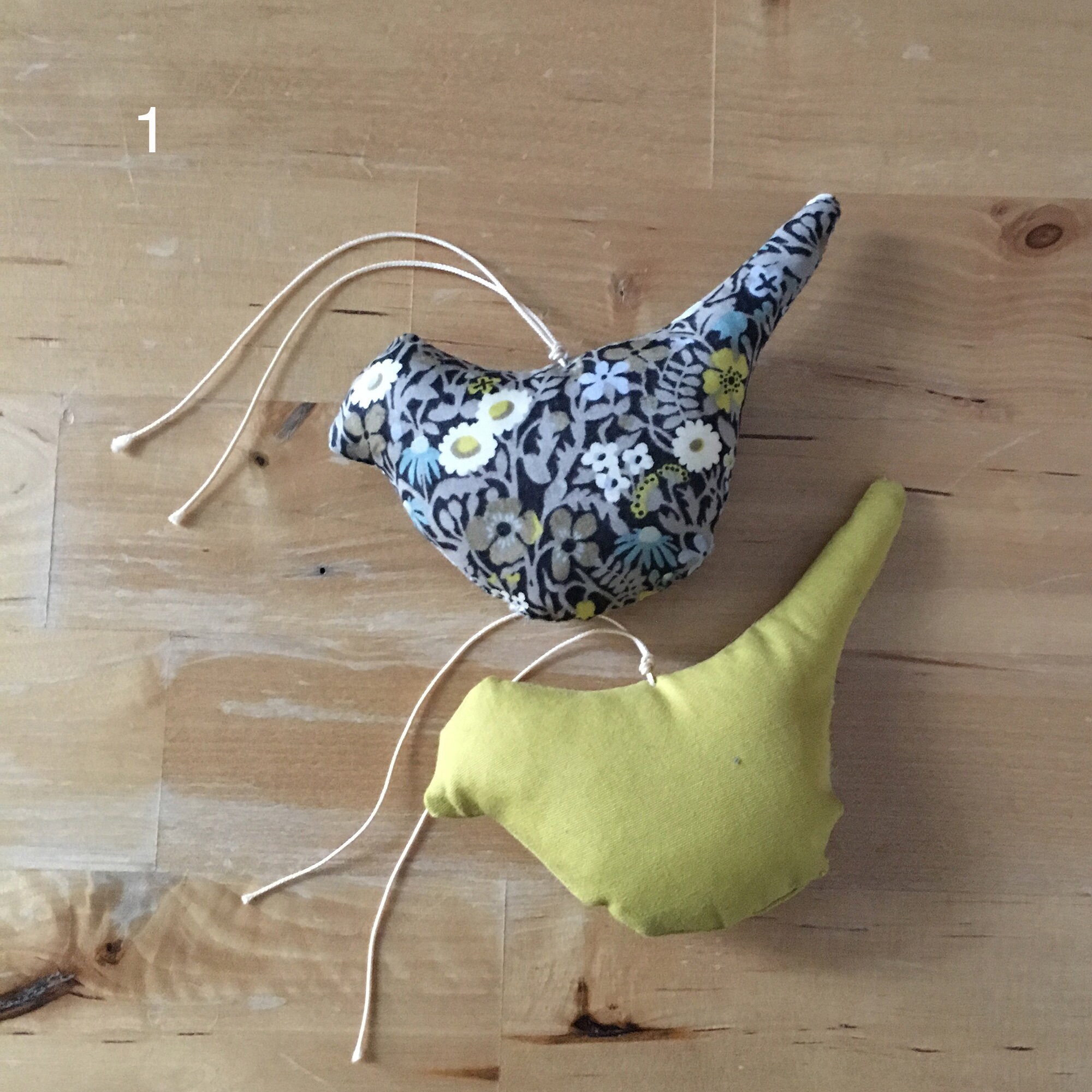 Duo d'oiseaux Décoratifs en Tissu Liberty et Coton | 4 Duos Au Choix