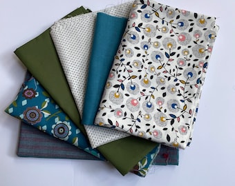 Set of 6 assorted fabric coupons for sewing, patchwork, DIY. 366gr of fabric equivalent to 2.77m2 or 198x140cm