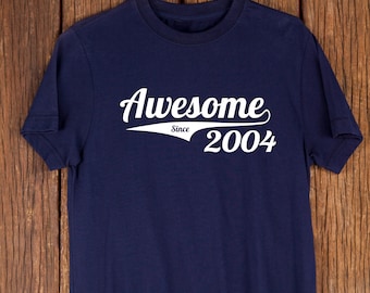 Awesome Since 2004 21st Birthday T-Shirt - Classic Retro Design Perfect Gift for Men & Women Turning 21 born in 2004