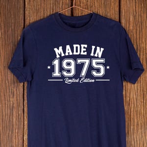 Made In 1975 T-Shirt, Perfect Retro 50th Birthday Gift for Men & Women, Celebrate 50 Years Old, Born in 1975