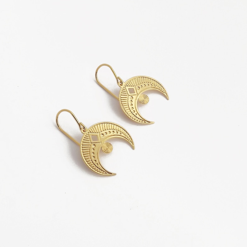 Séléné crescent moon earrings gilded with fine gold image 2