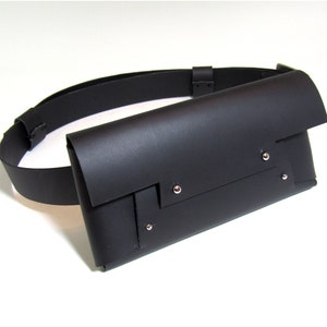 Leder Hüfttasche, Fanny Pack, schwarze Gürteltasche, Festival Tasche, Gürteltasche, Gürteltasche, Musik Festival Tasche, Handsfree Tasche, Reise, Fernweh