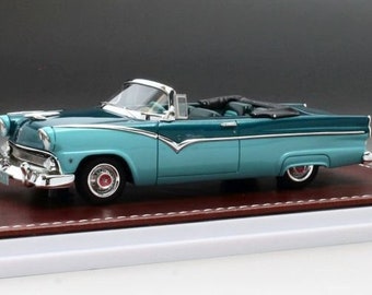 Ford Fairlane Sunliner Green/Turqoise 1955 1:43 GIM 035B Gim Great Iconic Models Rare Gift Present Brand New Metal Model Collectible