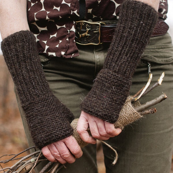 Farmer's Daughter Mitts PDF KNITTING PATTERN