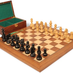 German Knight Staunton Chess Set Ebonized & Boxwood Pieces with Walnut  Maple Deluxe Board  Box - 3.75&quot; King