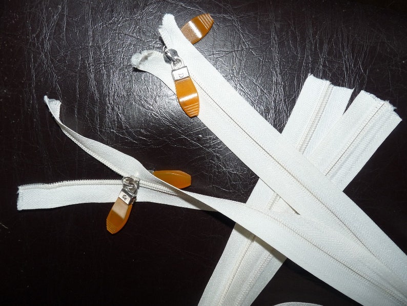 2 zippers very long white open sided 1.77 m and 1.37 m for textile design