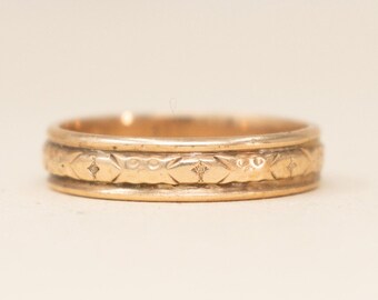 Vintage 10k Floral Band - 1930s Chunky Patterned Gold Band, Stacking Ring