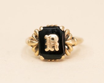 Vintage 10k, Black Onyx Signet Ring - 1960s Mid Century Initial Ring, "R",