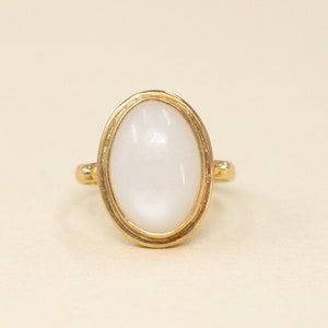 Vintage 9k Moonstone Ring Lovely Handmade Vintage Ring, Magical Moonstone Statement Ring image 1