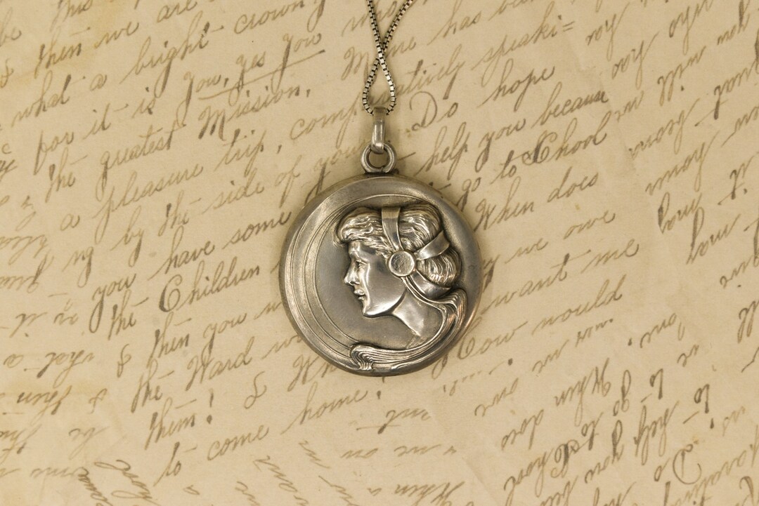 Antique Sterling Lady Locket 1910s Art Nouveau Wightman & Hough Locket ...