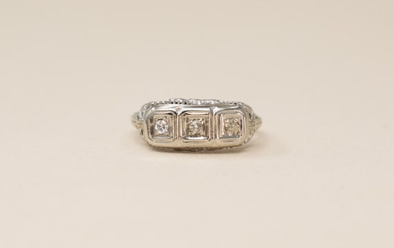 Antique 18k Diamond Ring - 1920s Art Deco Gold Ri… - image 1