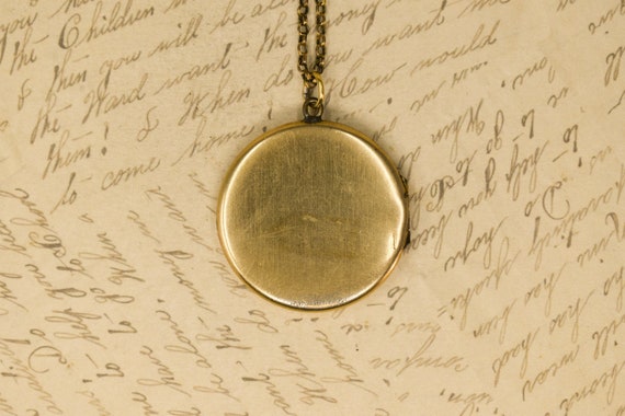 Antique Gold Filled Locket - 1920s Edwardian Lock… - image 1