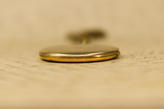Antique Gold Filled Locket - 1920s Edwardian Lock… - image 4