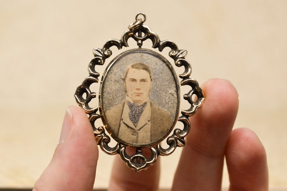 Antique Gold Filled Mourning Pendant - 1850s Vict… - image 6