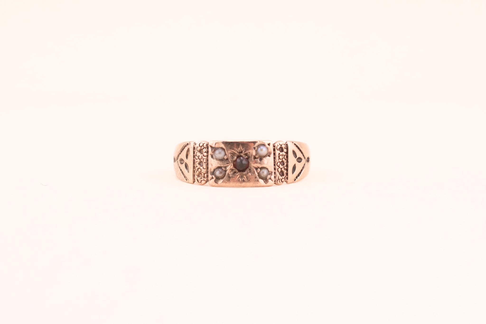 Antiker 10k Granat & Perlenring - 1890er Jahre viktorianisches Band, Edelstein Stapelring, Geburtsstein Ring