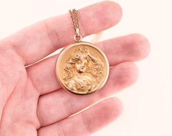 アンティークゴールドフィルドレディロケットネックレス - 1910年代