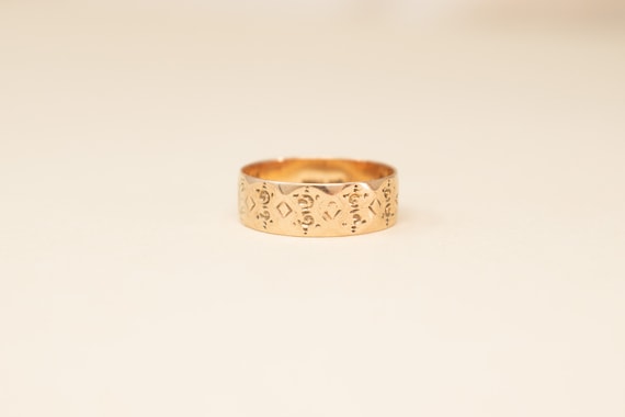 Beautiful Antique 10k Ring, Cigar Band, Stacking … - image 2