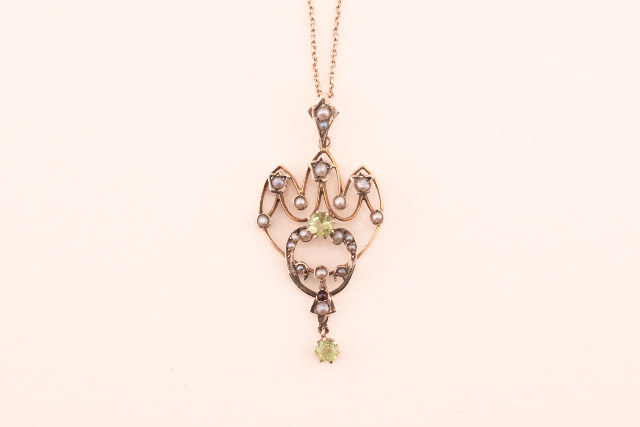 アンティーク 9K シード パール ペリドット ラベリエ - 1910 年代の