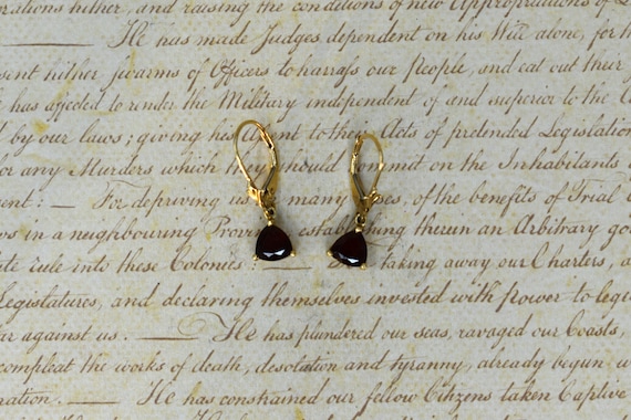 Vintage 10k Garnet Leverback Earrings - Vintage Go