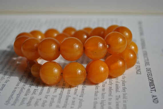 Vintage Bakelite Necklace - 1940s Orange Bakelite