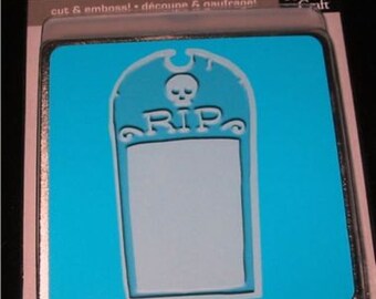 RIP TOMBSTONE Halloween Cuttlebug 3" Die & Embossing Folder 37-1892