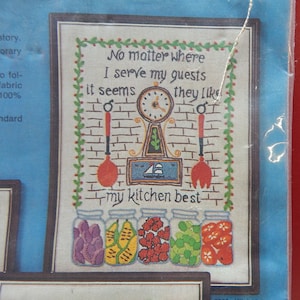 Kitchen Crewel Wonder Art 12 x 16 Pattern Stamped on Homespun-Like Fabric Colorful yarns are 100% Wool Contemporary Vintage Retro Design