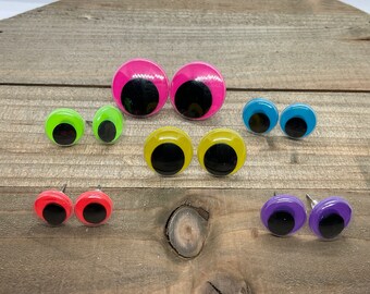 Googly eye earrings, studs, unique earrings, bright eyes