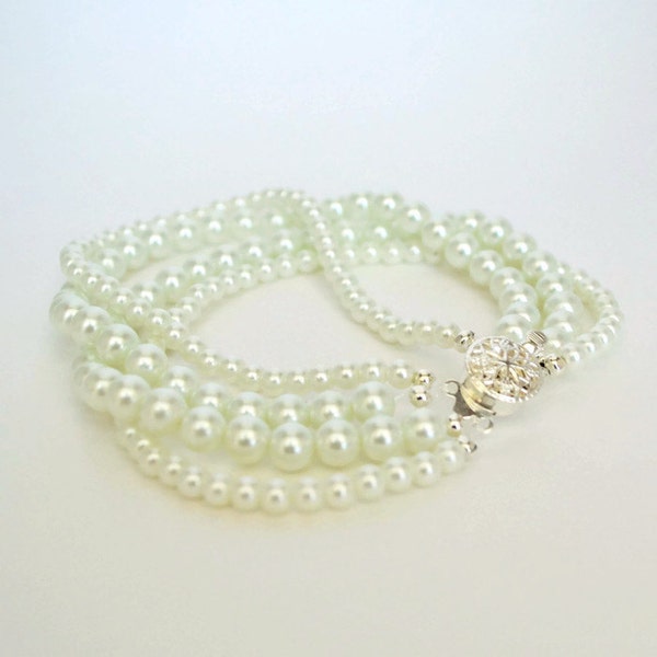 Bridal Jewelery Pearl cuff bracelet, White Wedding Jewelry, Faux Pearl Bracelet, Vintage look Bridal Jewelry