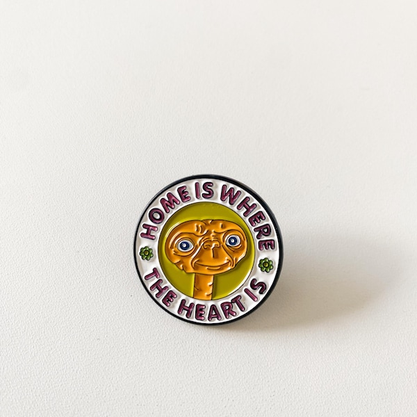 E.T. Enamel pin