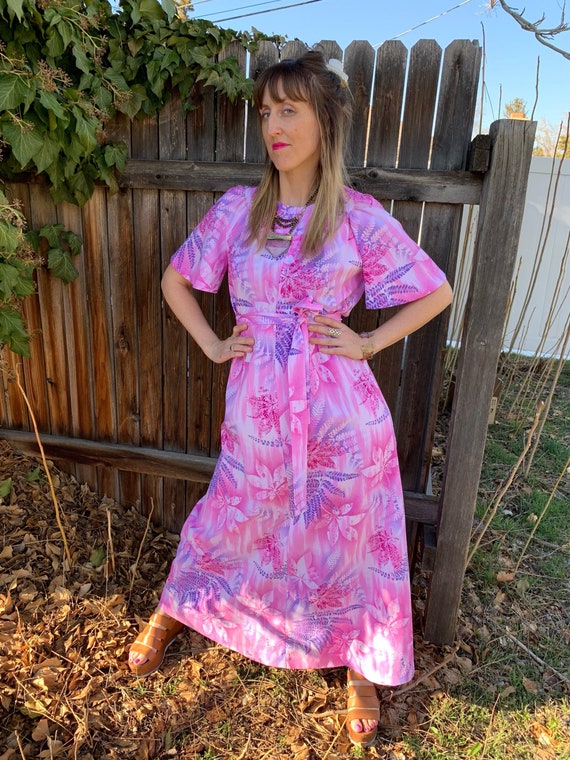 zip up,polyester,lounger Long floral dress,pastel,dress,1970s,70 lounge wear