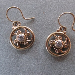 Pendientes de diamantes circulares en oro macizo amarillo de 14 kt, piedra natal de abril