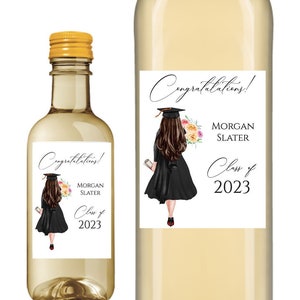 Graduation Wine Label, 2023 Graduation Gift, Personalized Wine Label, Gift College, Modern Gift for Masters Graduate, Girl Grad gift