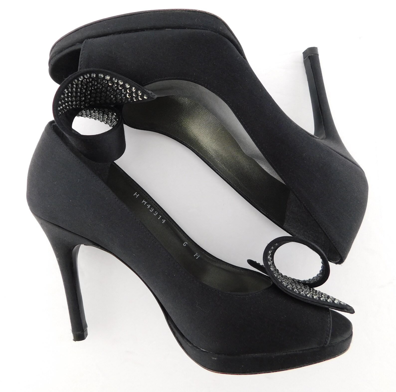 stuart weitzman satin heels