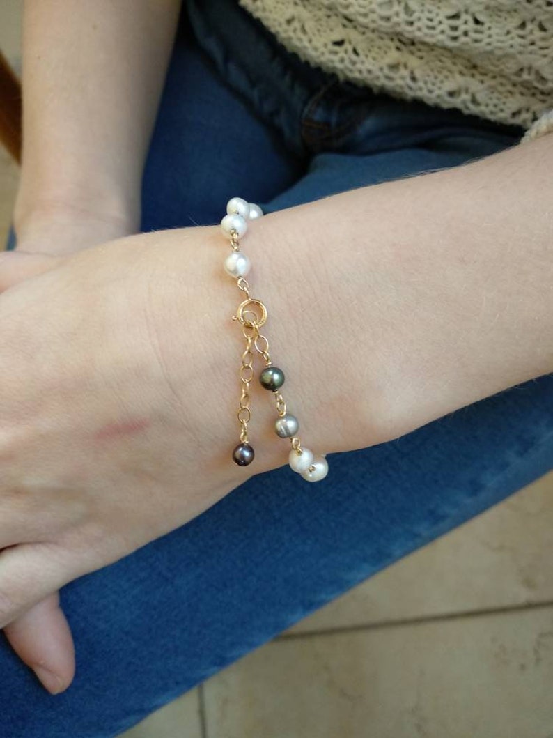 White Purple Real Pearl Bracelet Cute Romantic Bracelet Gift. Pearl Chain Bracelet
