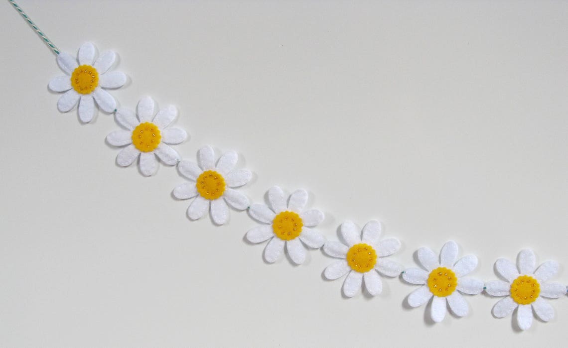 White Felt Daisy Chain Bunting Garland 14 Daisys With Yellow Etsy